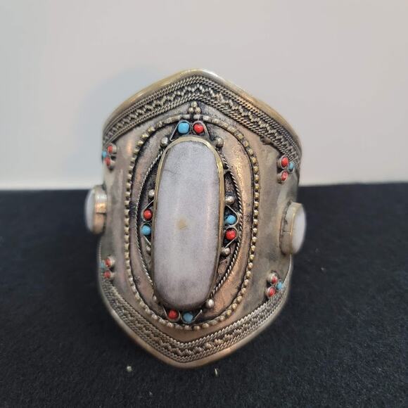 Vintage Jewelry - Cuff bracelet Kuchi Tribal Stone Alpaca Silver Turkmen Afghan Ethnic Boho